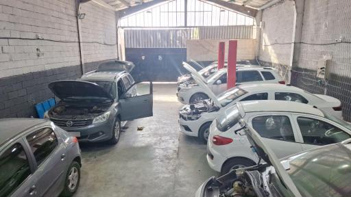 عکس تعمیرگاه تخصصی هایما و پژو 2008