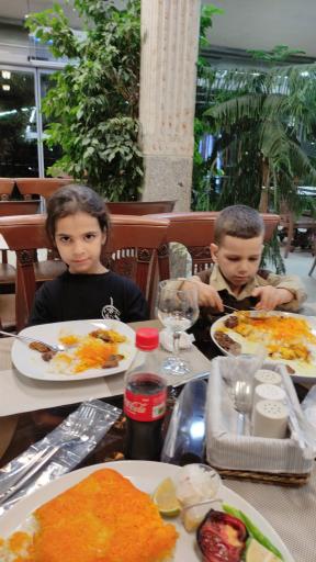 عکس رستوران خونه ی ما