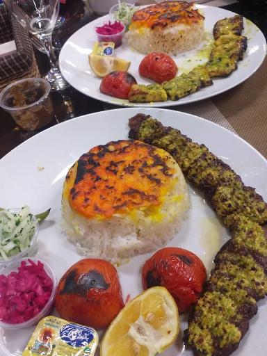 عکس رستوران خونه ی ما