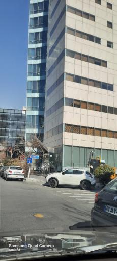 عکس کارگزاری مفید-اطلس