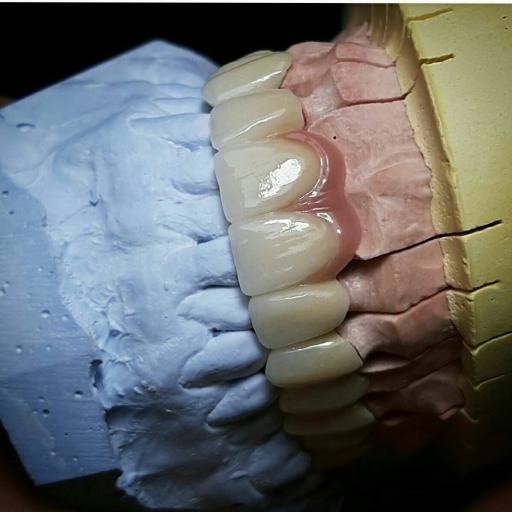 عکس لابراتوار تخصصی پروتزهای دندانی احسان فعلی