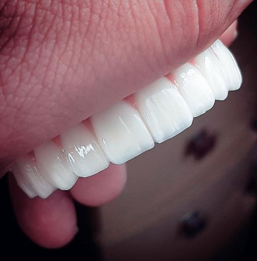 عکس لابراتوار تخصصی پروتزهای دندانی احسان فعلی