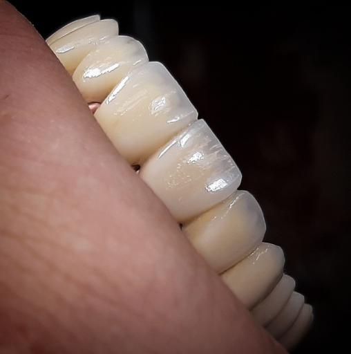 عکس لابراتوار تخصصی پروتزهای دندانی احسان فعلی