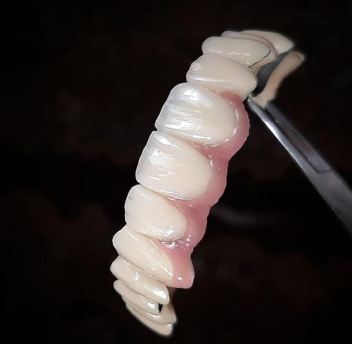 عکس لابراتوار تخصصی پروتزهای دندانی احسان فعلی