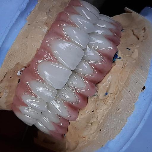 عکس لابراتوار تخصصی پروتزهای دندانی احسان فعلی