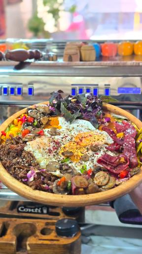 عکس کافه صبحانه محمد