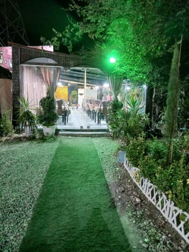 عکس کافه رستوران باغ پدری