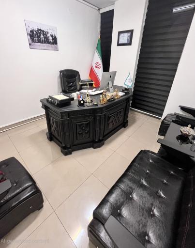 عکس دفتر وکالت محسن خزائی