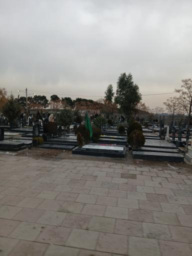 عکس قبرستان دارالسلام