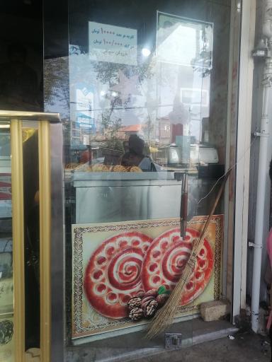 عکس کلوچه کریم دخت علیزاده و پسران