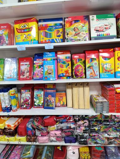 عکس لوازم التحریر یگانه