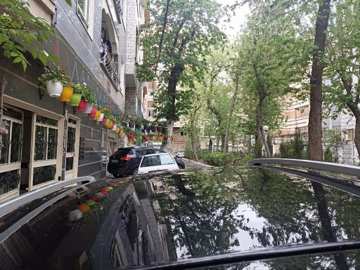 عکس میدان لاله