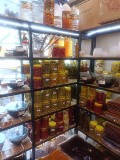 عکس فروشگاه ترش و شیرین 