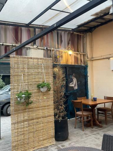 عکس کافه شب های روشن