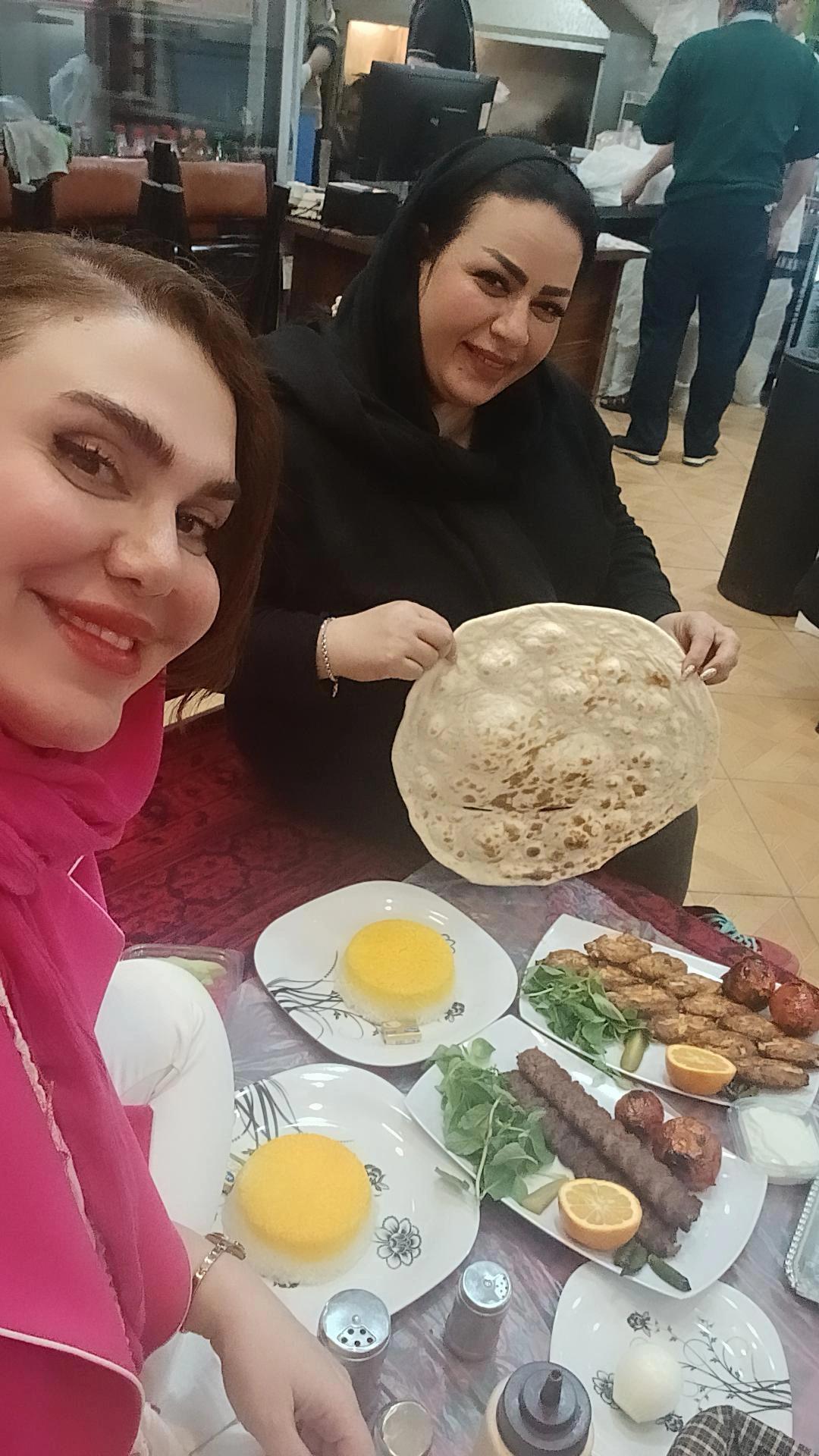 عکس کبابی ضیافت نو 
