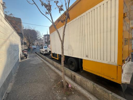 عکس باربری اسباب کشی حمل بار لوازم اداری و منازل