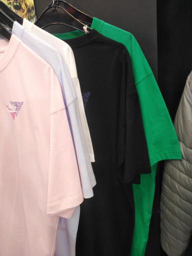 عکس فروشگاه ورزشی آپادانا