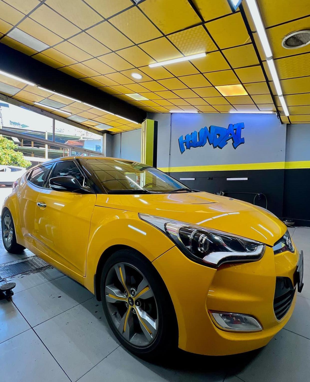 عکس هیوندای لاری