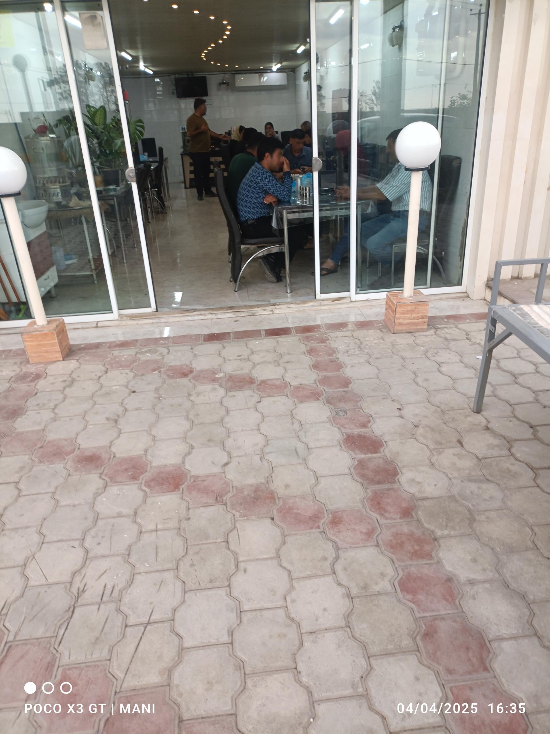 عکس آشپزخانه و رستوران من و بابام
