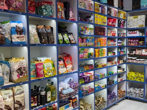 عکس فروشگاه آقای شکلات 