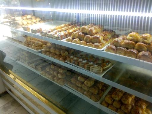 عکس شیرینی فروشی شیرین منش