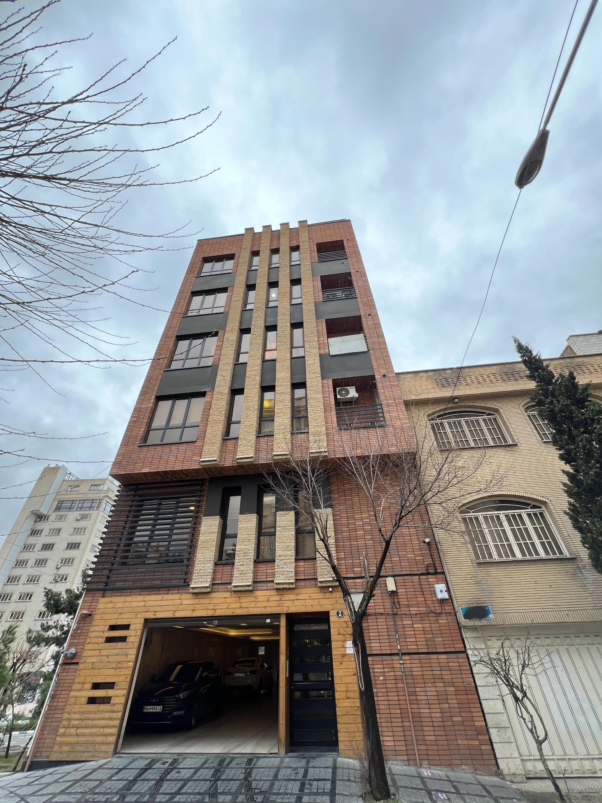 عکس کارگزاری توسعه سهند