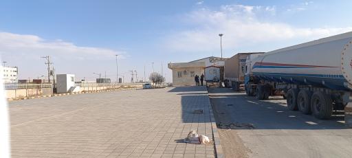 عکس مرز و گمرک دوغارون