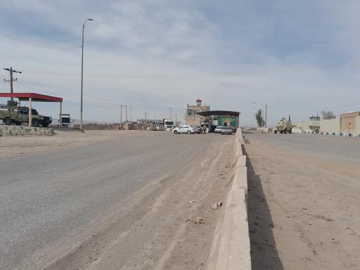 عکس مرز و گمرک دوغارون