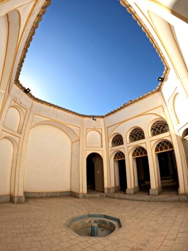 عکس تکیه میر فندرسکی