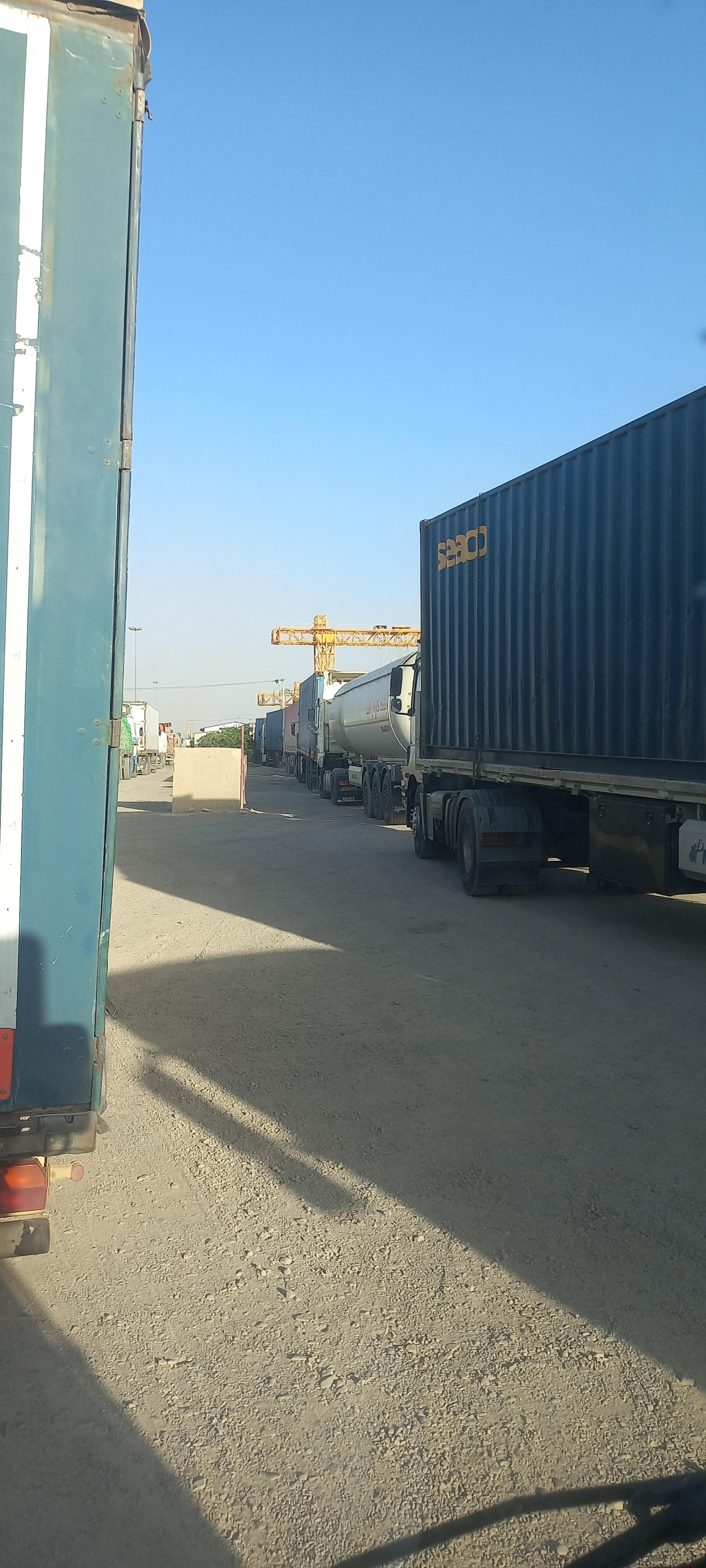 عکس مرز و گمرک دوغارون