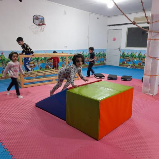 عکس باشگاه کودک چالیک