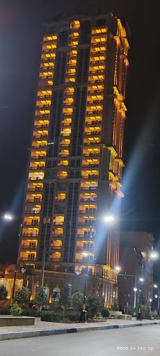 عکس ساختمان مسکونی برج سفید