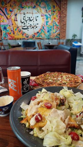 عکس کافه فست‌فود پلاک هشت