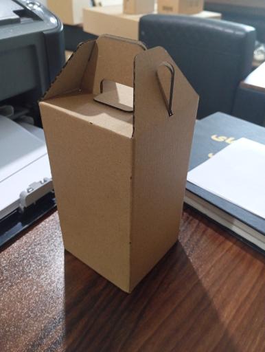 عکس دفتر کارخانه کارتن سازی کارتن گلبرگ جاوید