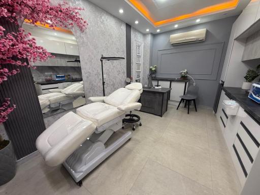 مطب دکتر سارینا دیباوری