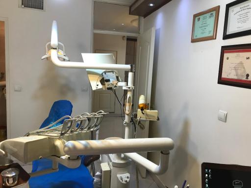 عکس مرکز دندانپزشکی دکتر راد