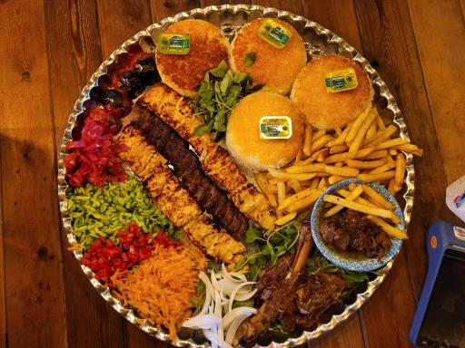 عکس رستوران سنتی و کافی شاپ دربند