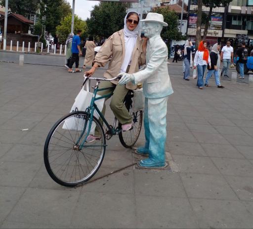 عکس پیاده راه فرهنگی رشت