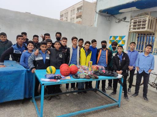 عکس دبیرستان غیر دولتی پسرانه علامه امینی 