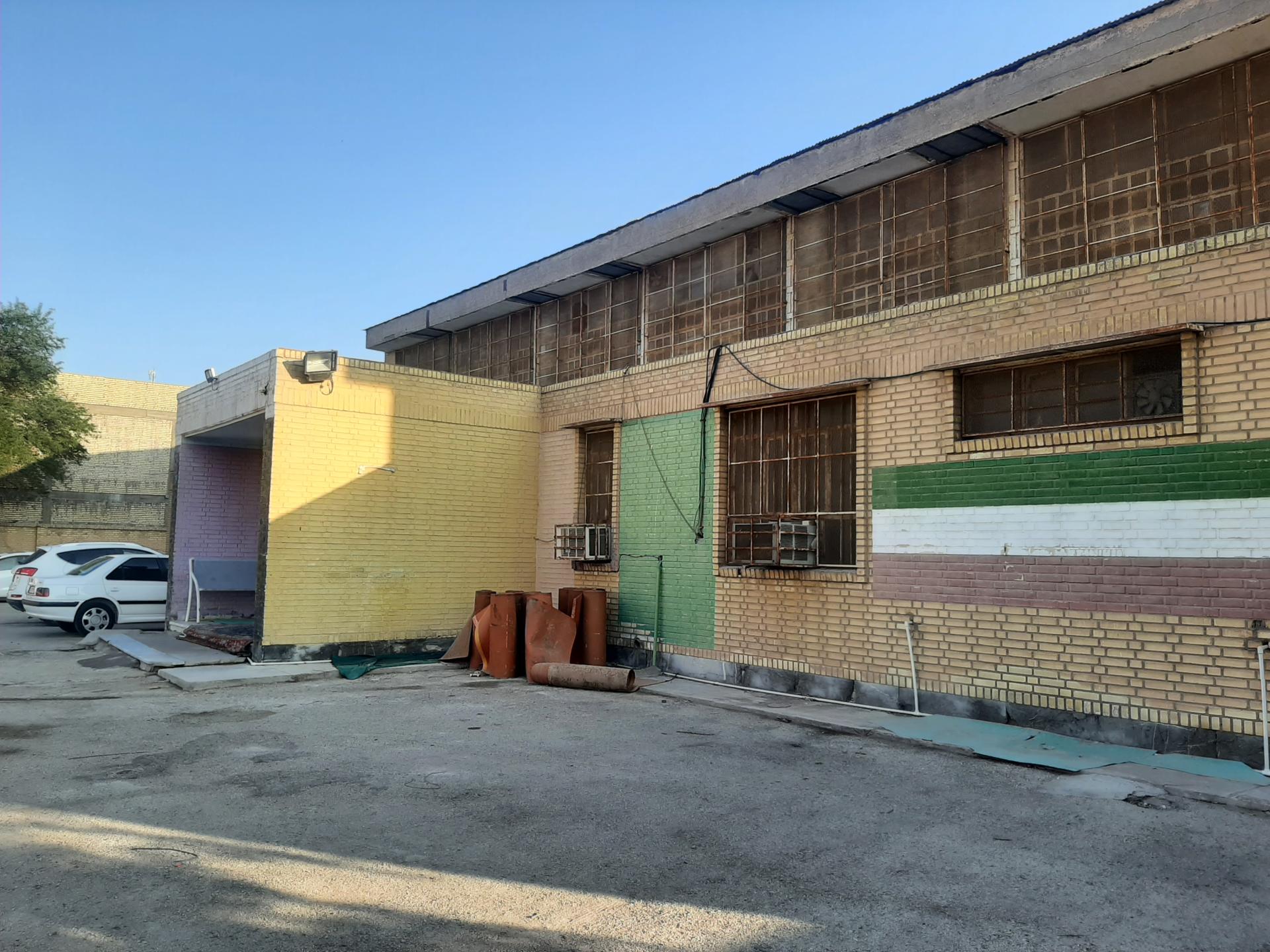 عکس سالن ورزشی شهیدی