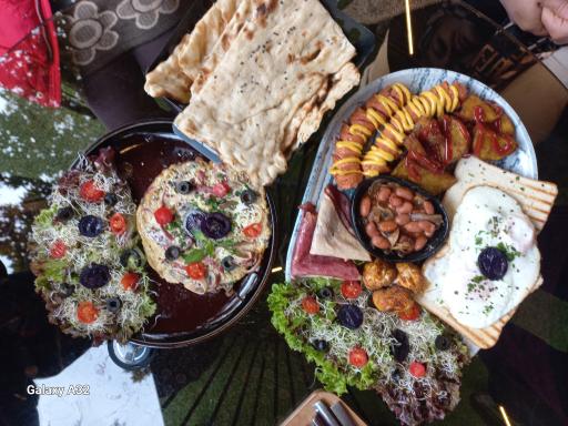 عکس کافه برکه اصفهان