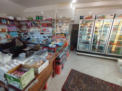 عکس سوپر مارکت پارسیان 