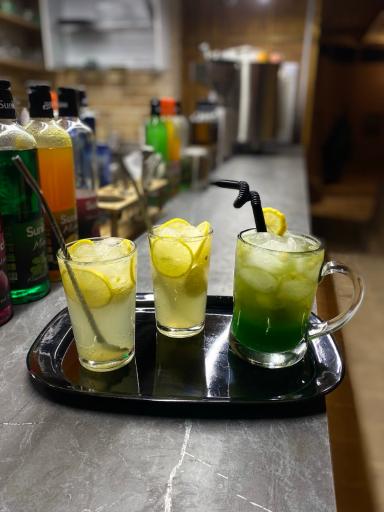 عکس کافه لوئیزا