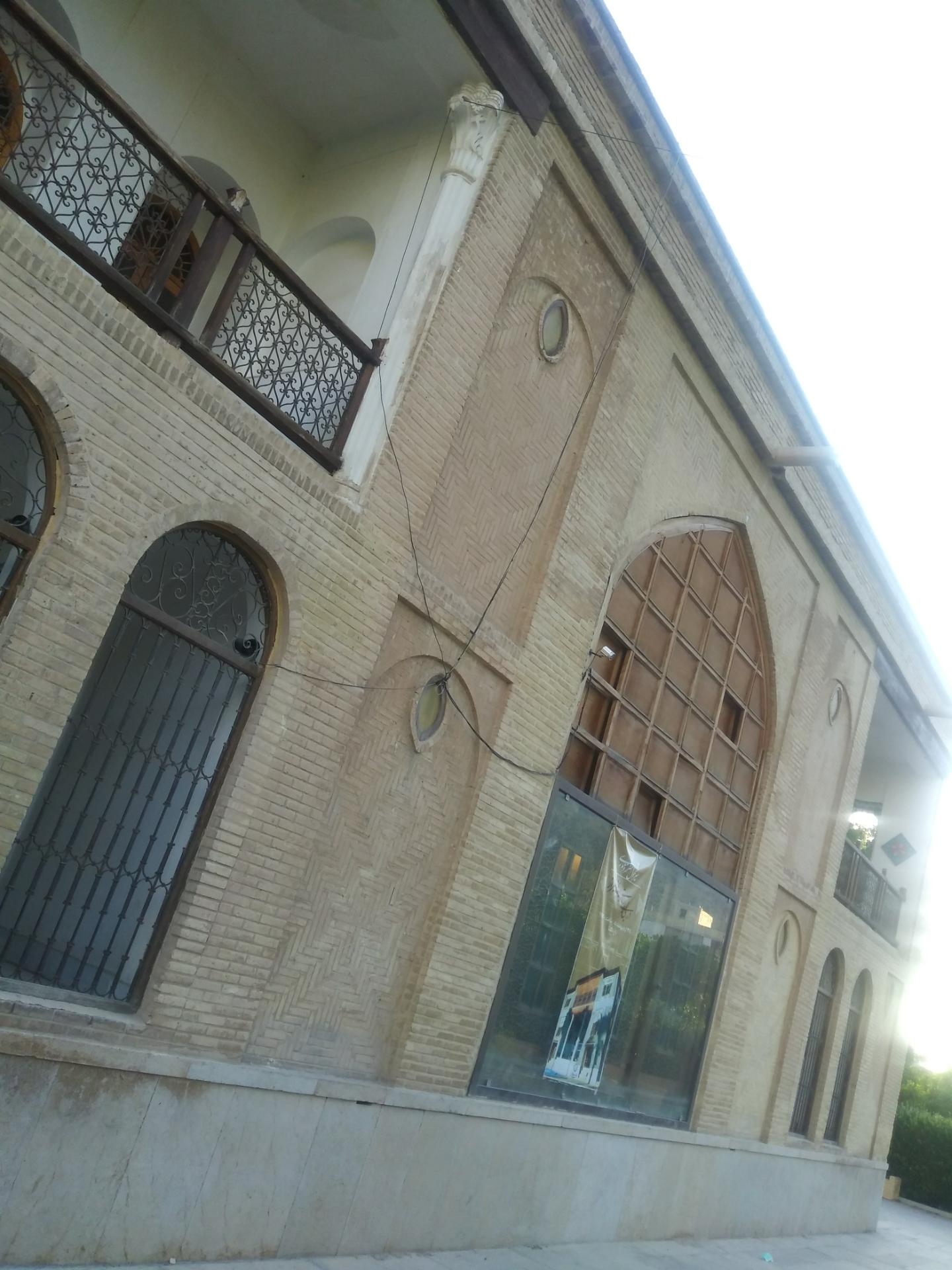 عکس موزه سکه و اشیاء تاریخی دلگشا