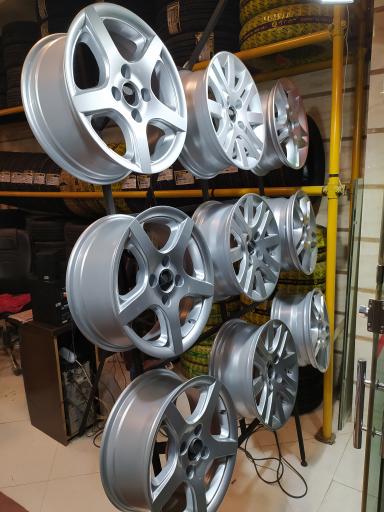 عکس لاستیک فروشی موسیوند 