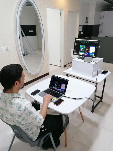 عکس آکادمی هوش مصنوعی و کامپیوتر دارکوب