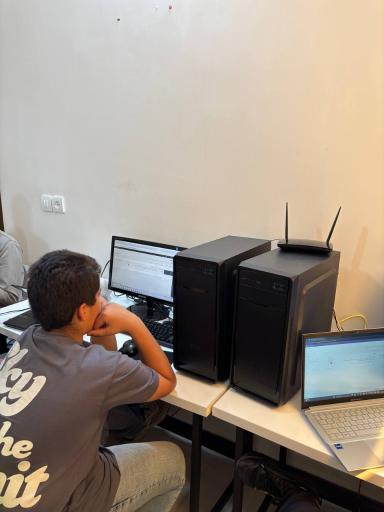 عکس آکادمی حسابدای و کامپیوتر دارکوب