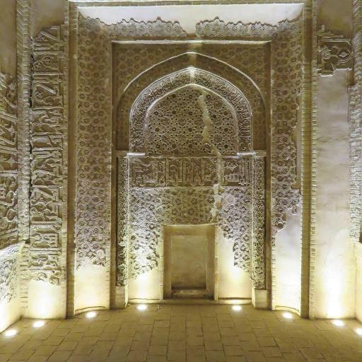 عکس مقبره خواجه اتابک