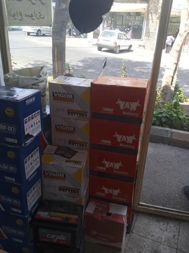 عکس باطری جوان