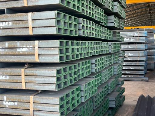 عکس آهن آذرخش